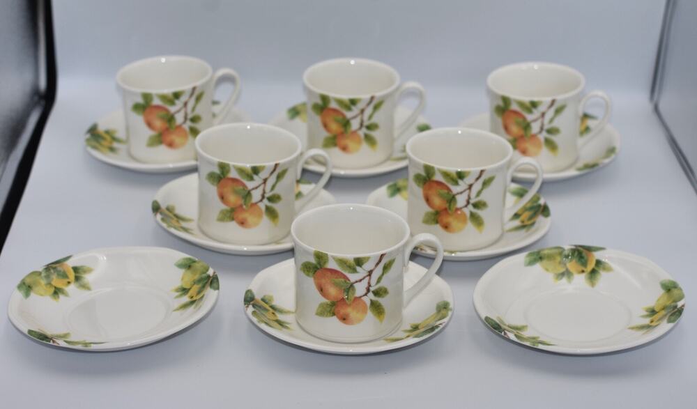 ROYAL DOULTON 14pc CITRUS GROVE OCTAGONAL CUPS AND SAUCERS TC1192 FINE CHINA